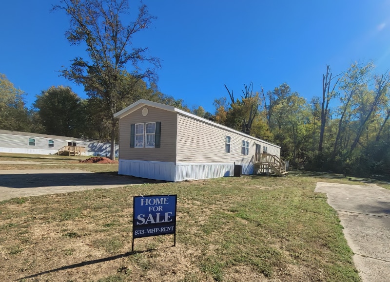 Building Photo - 92 Deerwood Park