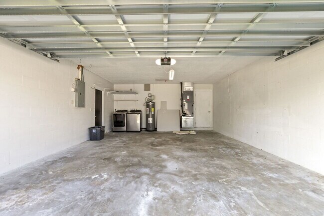 Building Photo - Home For Rent in Fortuna Park WITH A POOL!