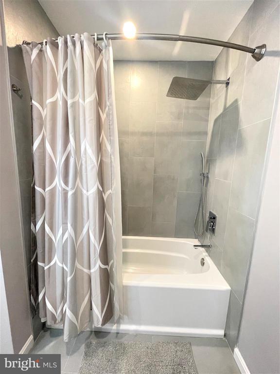 Building Photo - 4513 Monmouth St