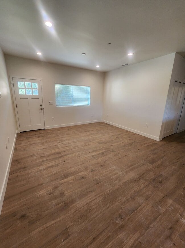 Building Photo - Gorgeous Brand New Home in Nipomo