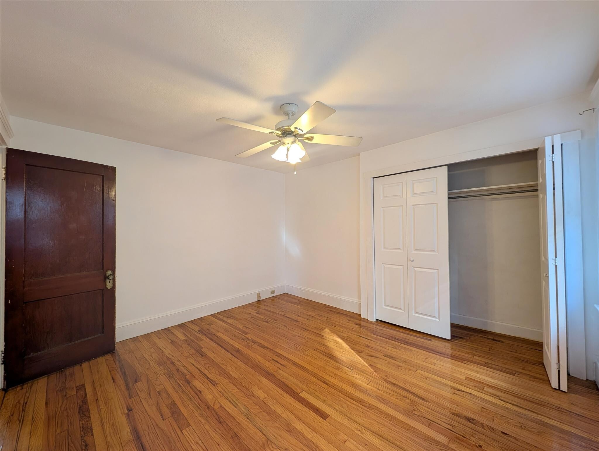 Building Photo - 119 Lowell St