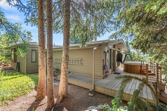 Building Photo - 15 Terrace Dr