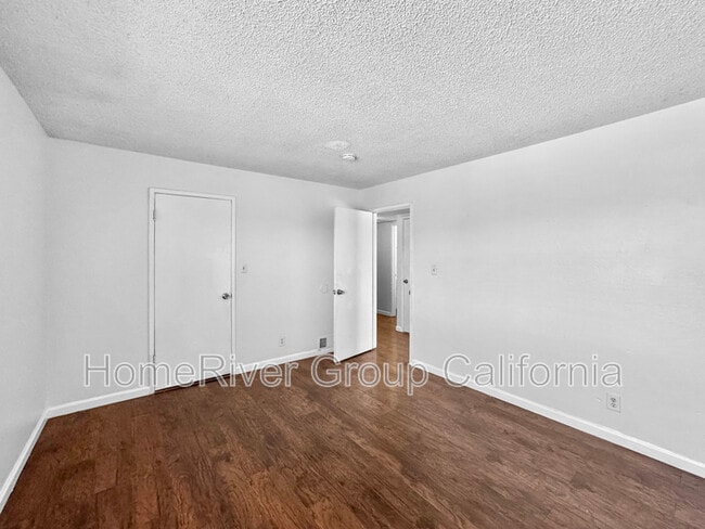 Building Photo - 100 Nedra Ct