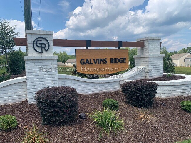 Building Photo - 213 David Hl Dr