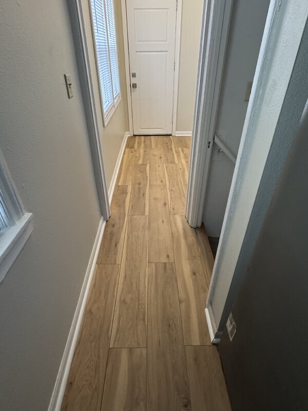 Building Photo - 714 Ovid Ave