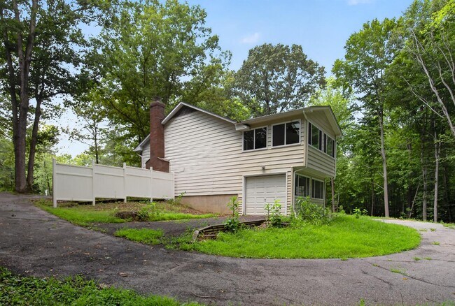 Building Photo - 4104 Green Spring St