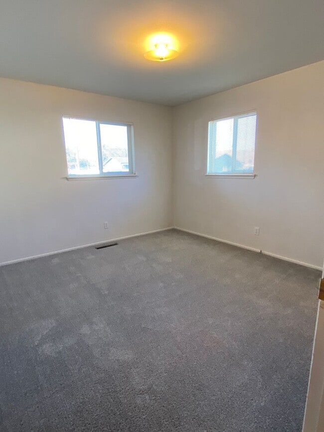 Building Photo - 1328 Woodmoor Ln