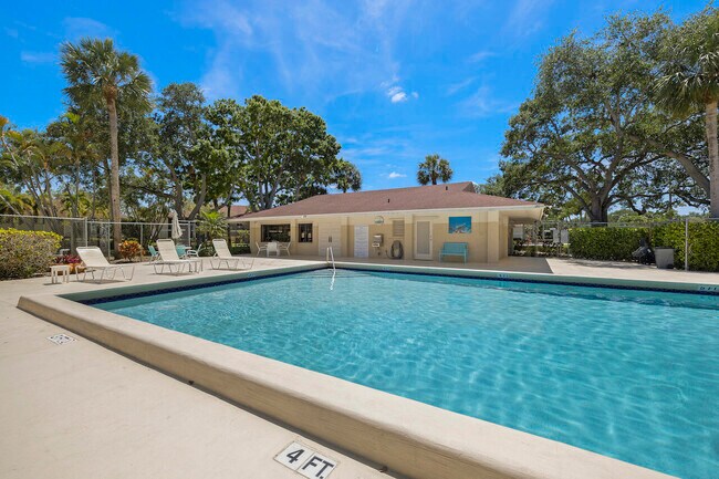 Building Photo - 6543 Chasewood Dr