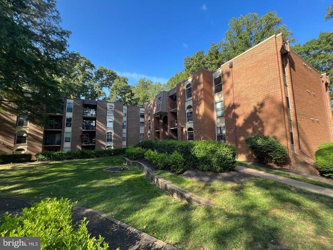 Building Photo - 3356 Woodburn Rd