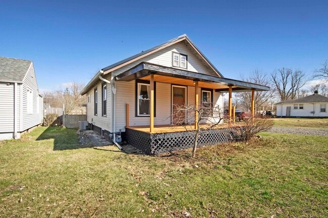 Building Photo - 54054 N Ironwood Rd