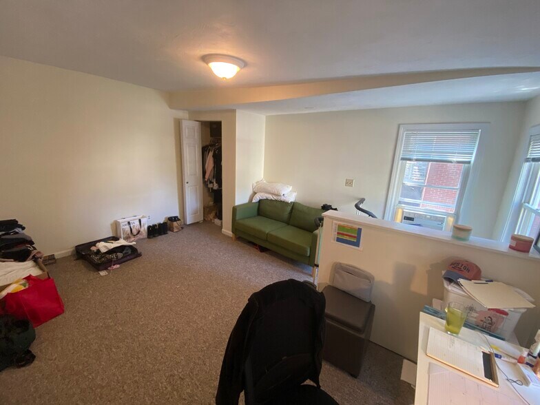 Primary Photo - 257 Beacon St
