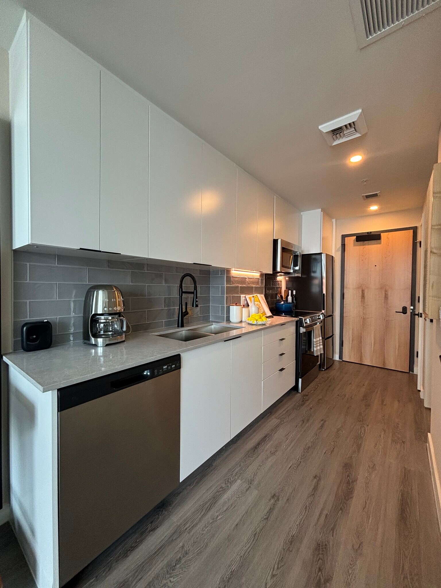 Building Photo - 60 NW 31st St