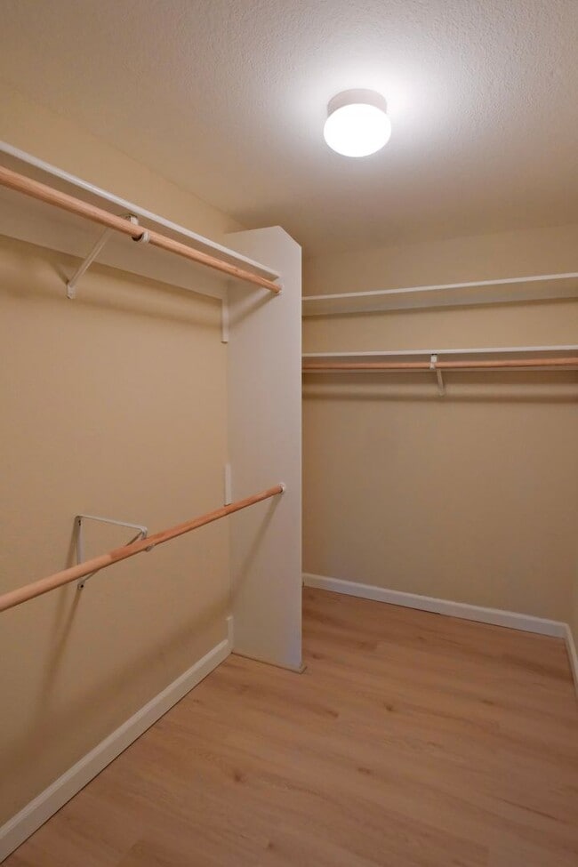Building Photo - Fabulous 2 bedroom condo for rent in San R...