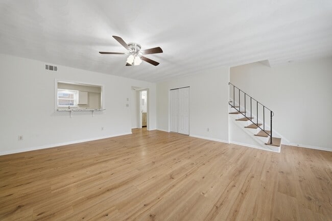 Building Photo - 3321 Rainier Ct