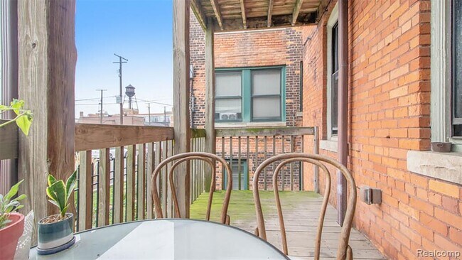 Building Photo - 132 W Willis St