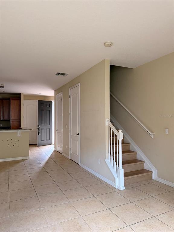 Building Photo - 1911 Silverweed Way