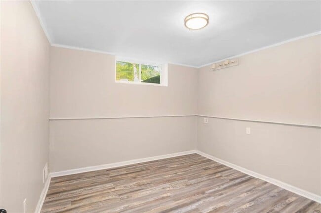 Building Photo - 3646 Rock Springs Dr