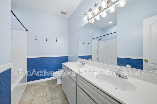 Building Photo - 2021 Livingston St