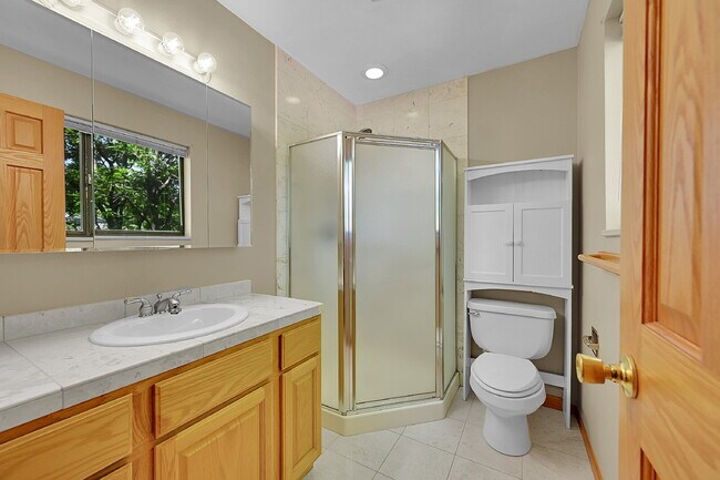 Building Photo - $3,100 - 3 Bed, 2.5 Bath Home in Littleton...