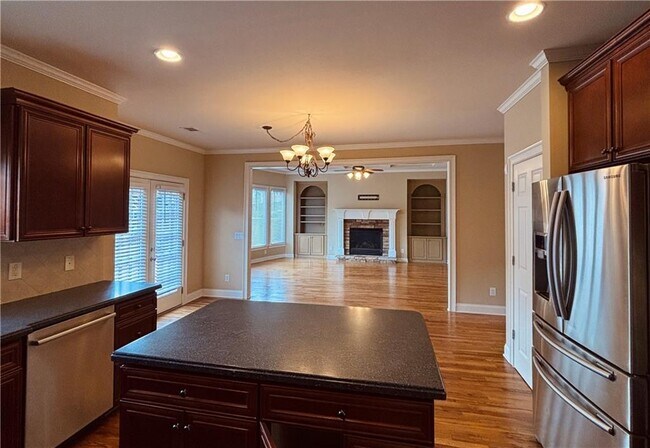 Building Photo - 3725 Spalding Park Dr NW