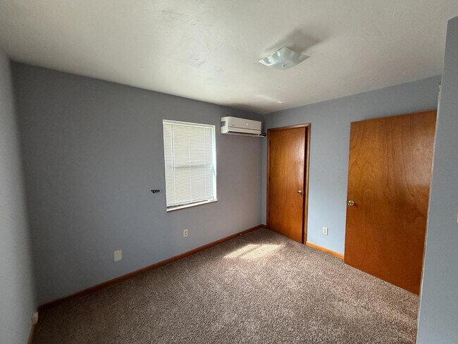 Building Photo - 1746 Morningside Dr