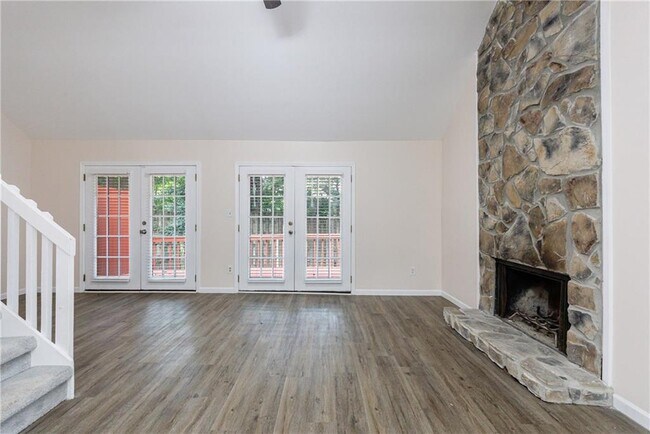 Building Photo - 1248 Falling Water Dr