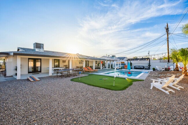 Building Photo - 131 Mescal Loop