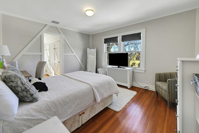 Building Photo - 142 N Passaic Ave