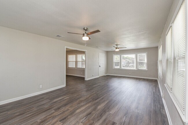 Building Photo - 3709 Gager St