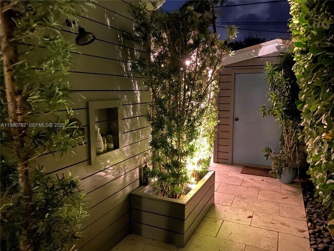 Building Photo - 462 Glenridge Rd