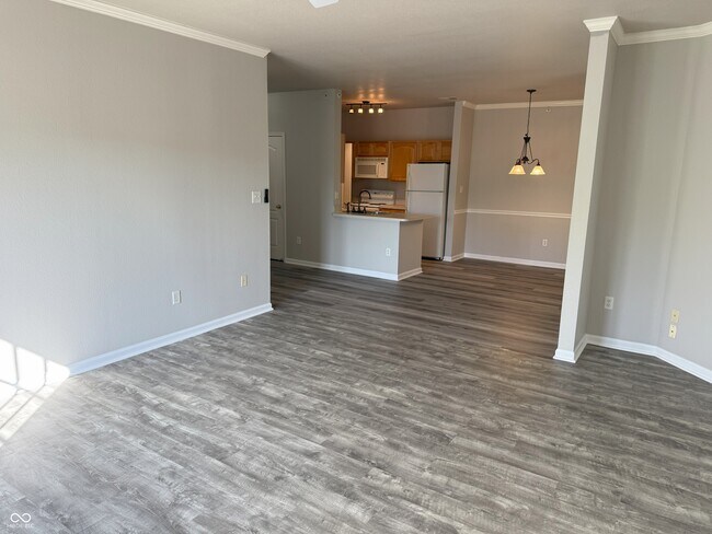 Building Photo - 12880 University,Unit 3b Crescent