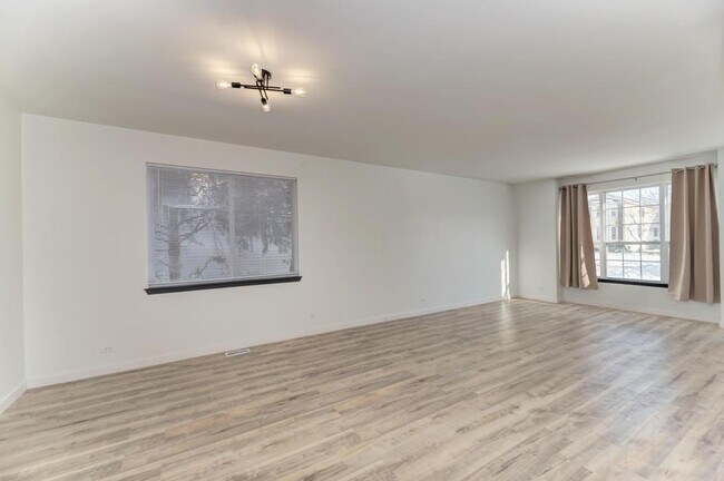 Building Photo - 5610 Heartland Ct