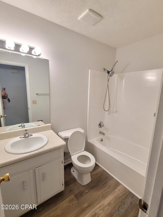 Building Photo - 1727 Illinois Ave