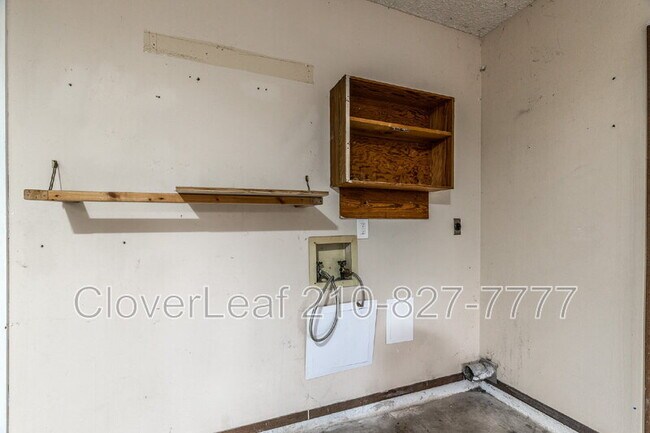 Building Photo - 7627 Pipers Swan St