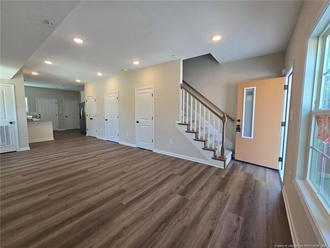 Building Photo - 1511 Fort Bragg Rd