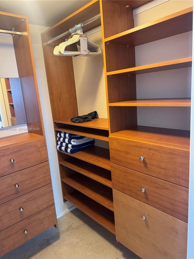 Building Photo - 1830 S Ocean Dr