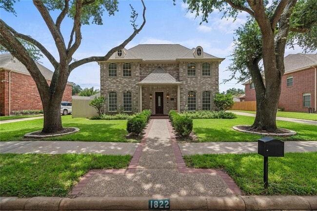 Primary Photo - 1822 Lakebend Dr