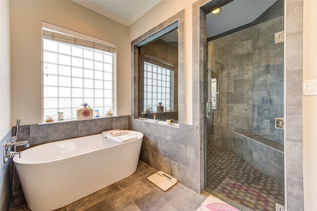 Building Photo - 5942 Sagamore Bay Ln