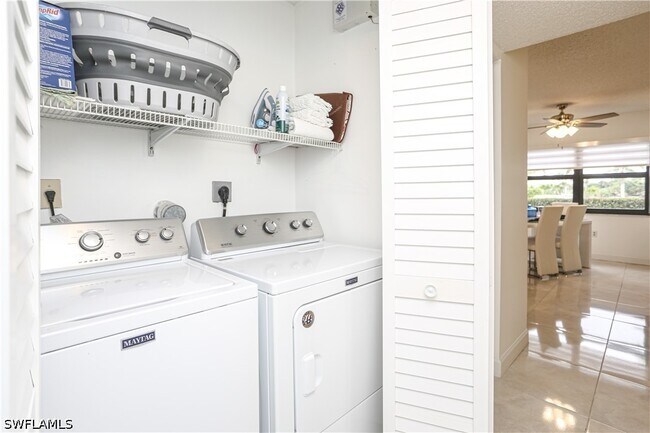 Building Photo - 1522 Mainsail Dr