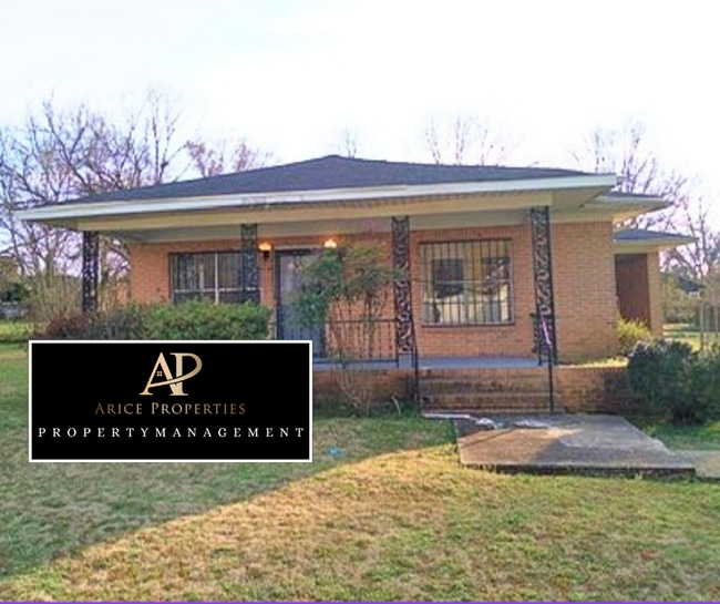 Building Photo - 1910 16th St N