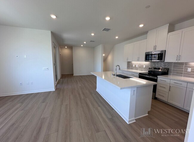 Building Photo - 5954 Catskills Ct