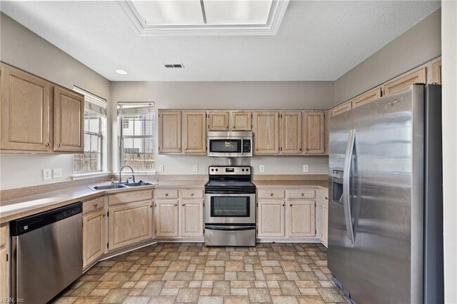 Building Photo - 506 Whisper Walk