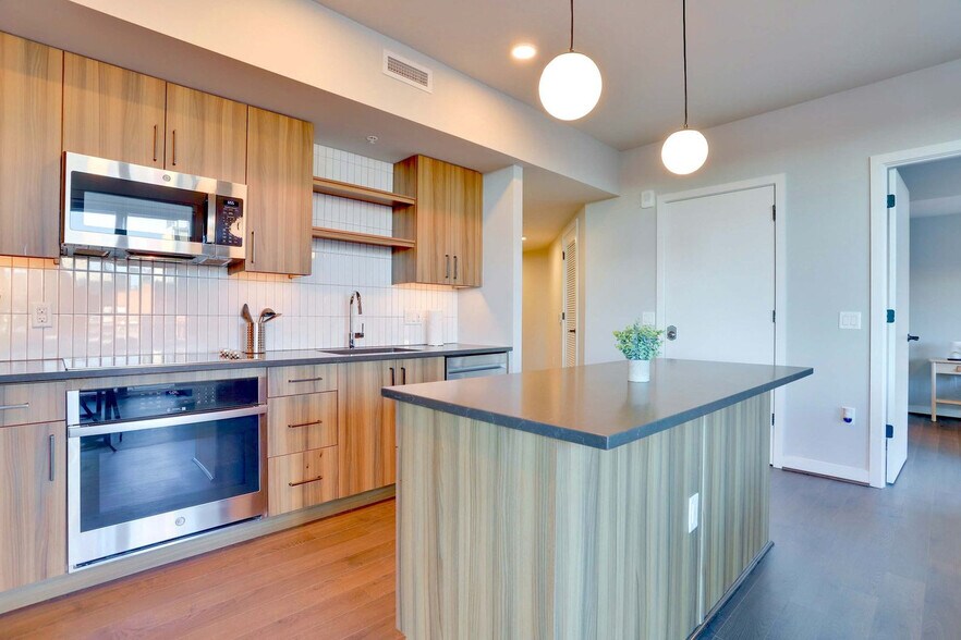 Building Photo - 1122 N Hudson St