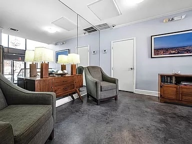 Entryway - 2625 Highland Ave S