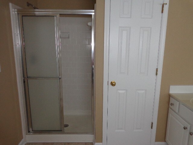 Building Photo - 4615 Ridgefair Dr