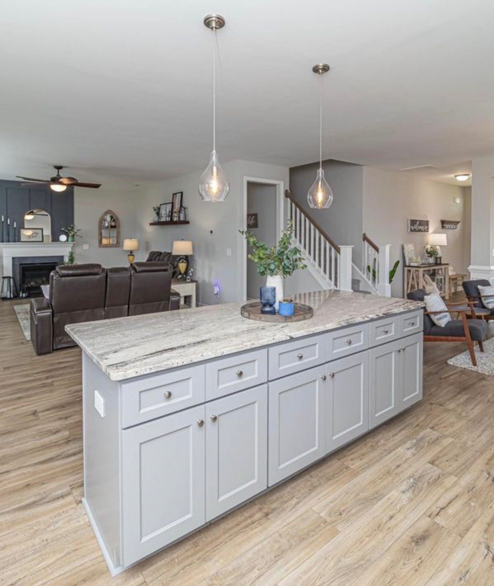 Building Photo - 300 Stonebridge Dr