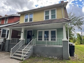 Building Photo - 2713 Carter St