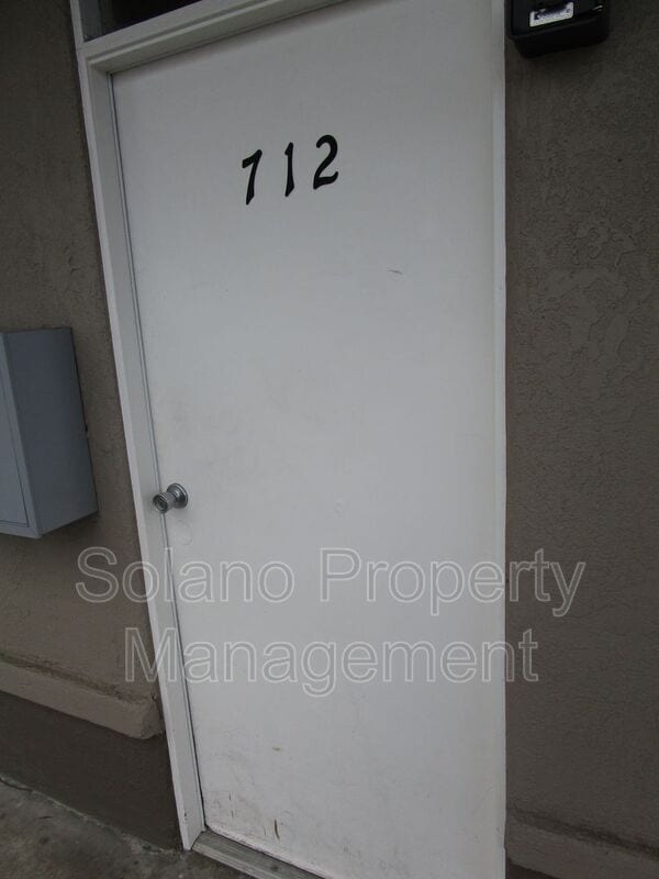 Primary Photo - 712 Jackson St