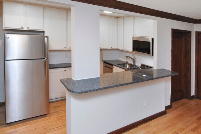 Building Photo - Nussbaum Manor Apartments