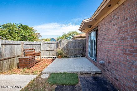 Building Photo - 2548 Americas Cup Cir E